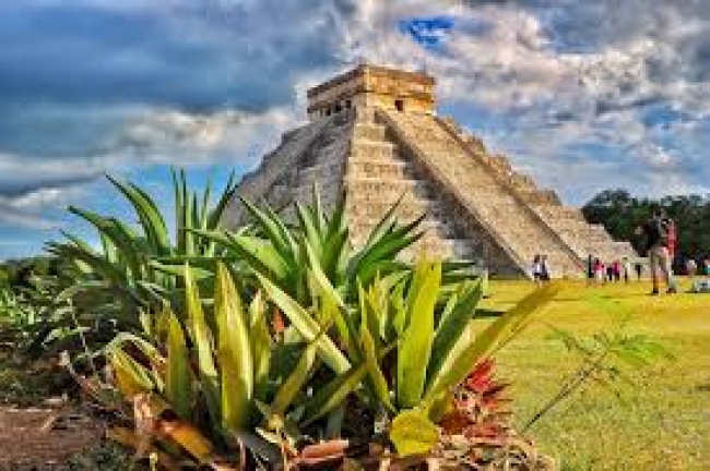Viv Mxico: Mayas y Aztecas